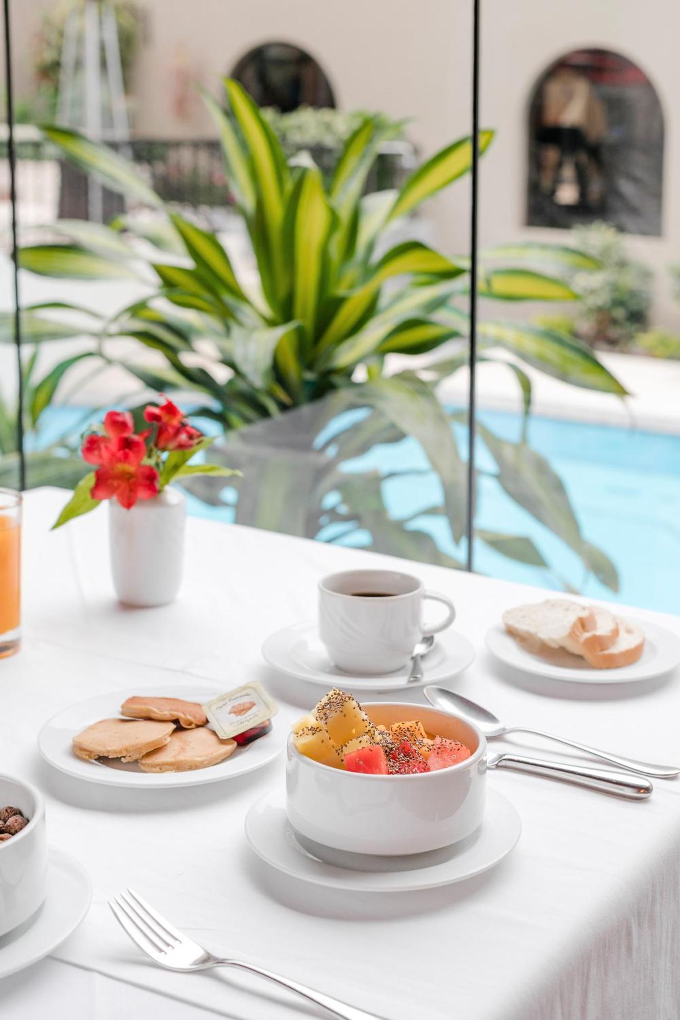 Costa Del Sol Trujillo Centro Otel Dış mekan fotoğraf